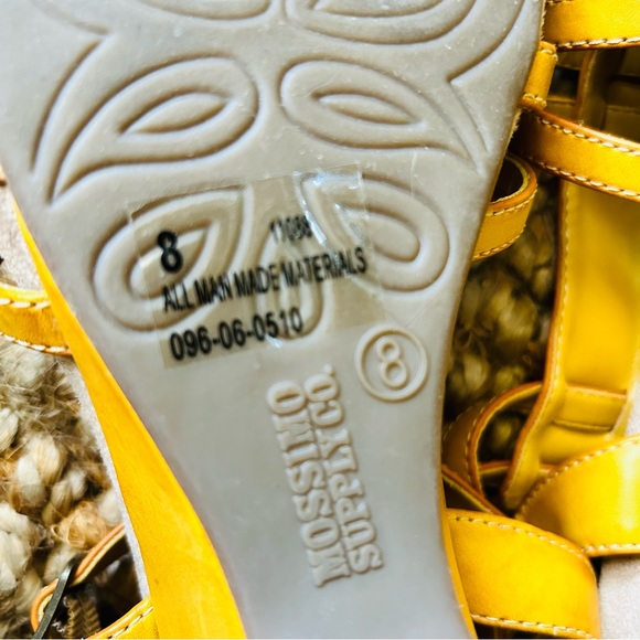 Mossimo Supply Co yellow 3” strappy wedge heel sandals Size 8. EUC - Picture 12 of 13